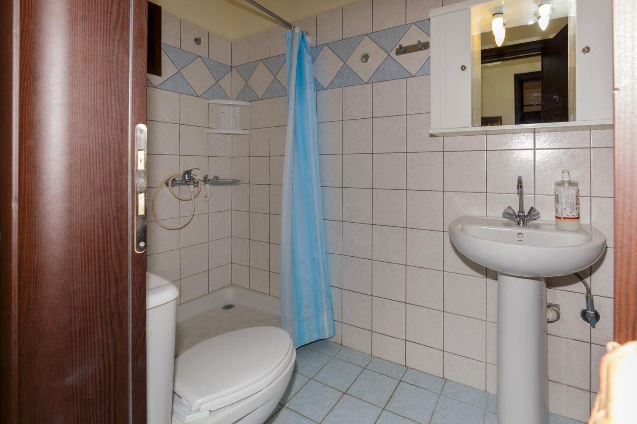 Maria - Pavlos Studios And Apartments Vourvourou Room photo